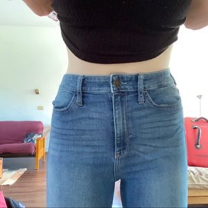 Blue skinny high waisted jeans